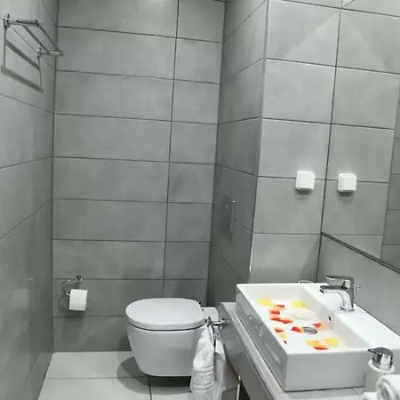 Heart Luxury Aurora דירה